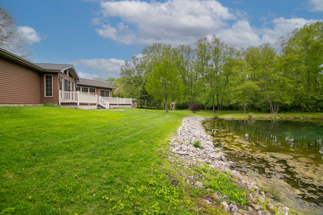 27 Birchwood Lane, St. Anne, IL 60964