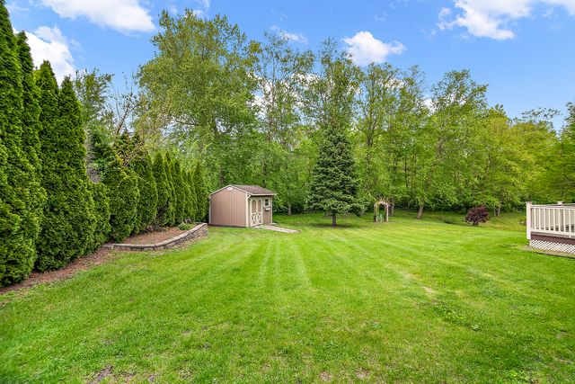 27 Birchwood Lane, St. Anne, IL 60964