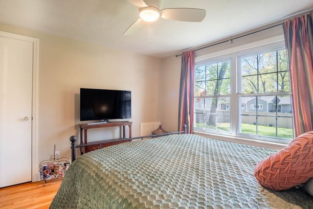 535 Converse St, Longmeadow, MA 01106