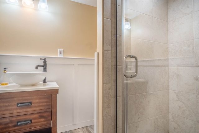 535 Converse St, Longmeadow, MA 01106
