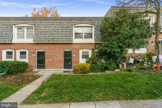 5927 BAYSHIRE RD #115, Springfield, VA 22152