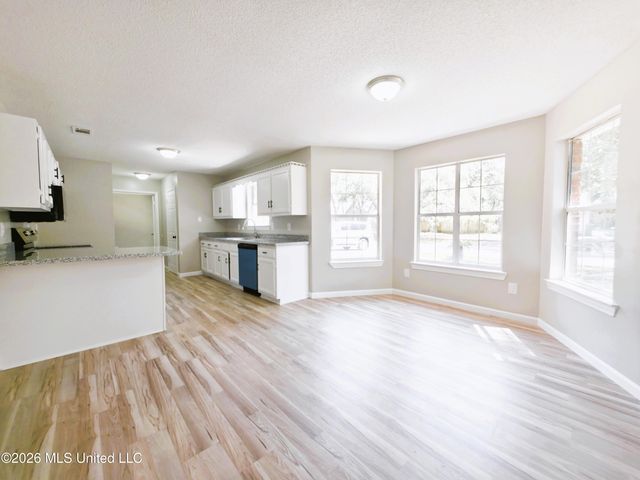 8816 Mermaid Avenue, Ocean Springs, MS 39564