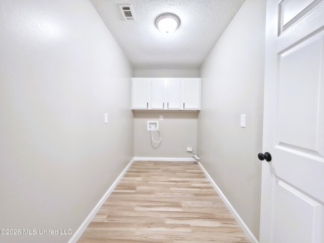 8816 Mermaid Avenue, Ocean Springs, MS 39564