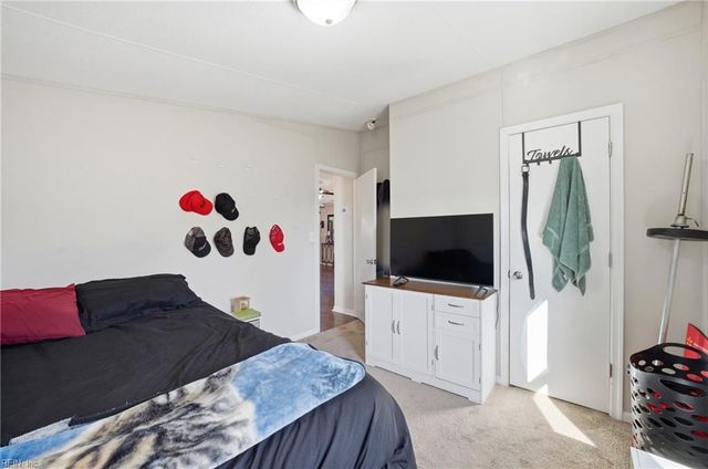 1309 Skylark DR, Virginia Beach, VA 23453