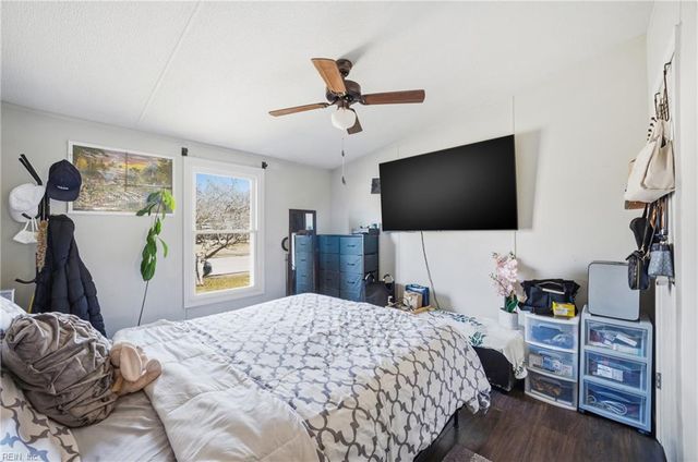 1309 Skylark DR, Virginia Beach, VA 23453