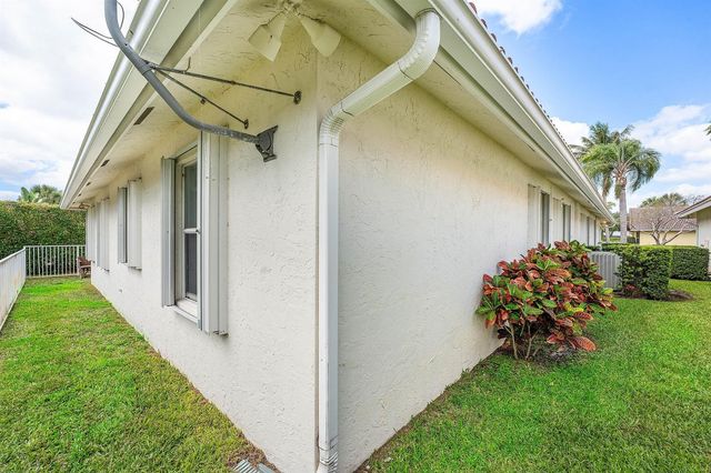104 Hidden Hollow, Palm Beach Gardens, FL 33418