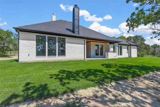 1064 Glenoaks Drive, Weatherford, TX 76088