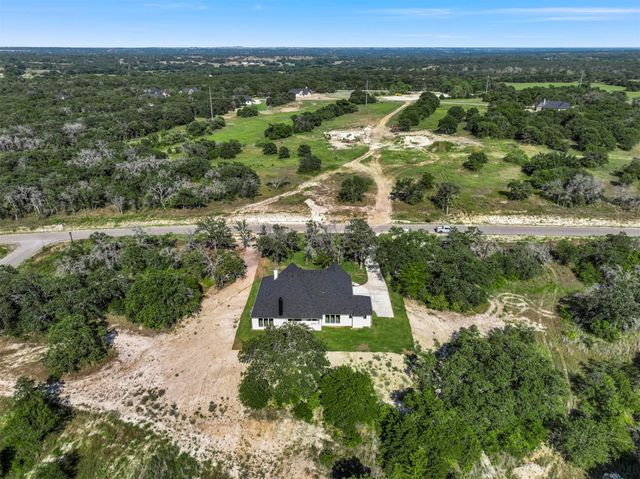 1064 Glenoaks Drive, Weatherford, TX 76088