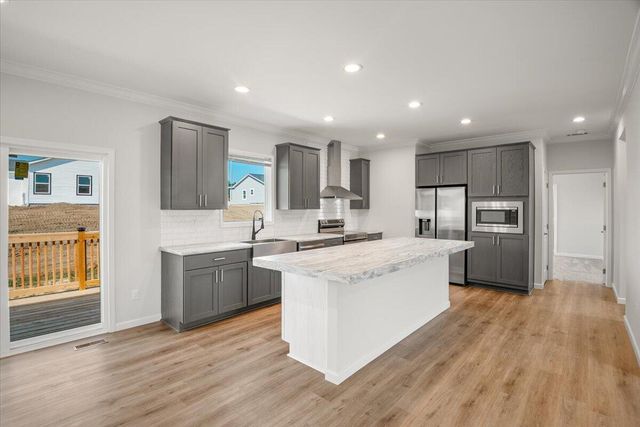 785 Sam Black Road, London, KY 40741