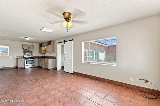 1520 Mayfield Road, Las Cruces, NM 88007