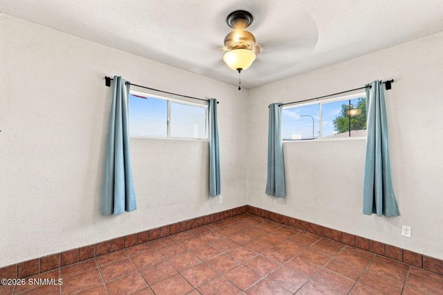 1520 Mayfield Road, Las Cruces, NM 88007
