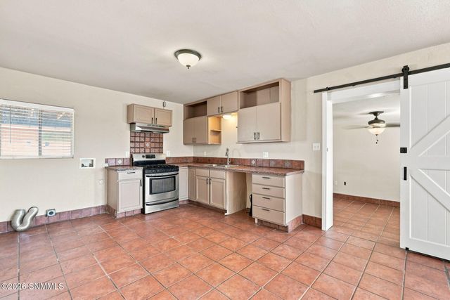 1520 Mayfield Road, Las Cruces, NM 88007