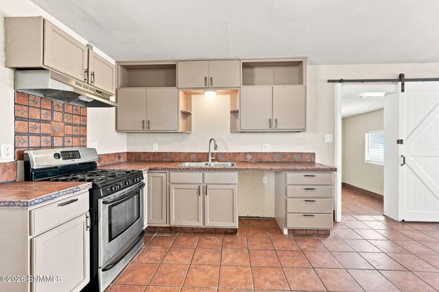 1520 Mayfield Road, Las Cruces, NM 88007
