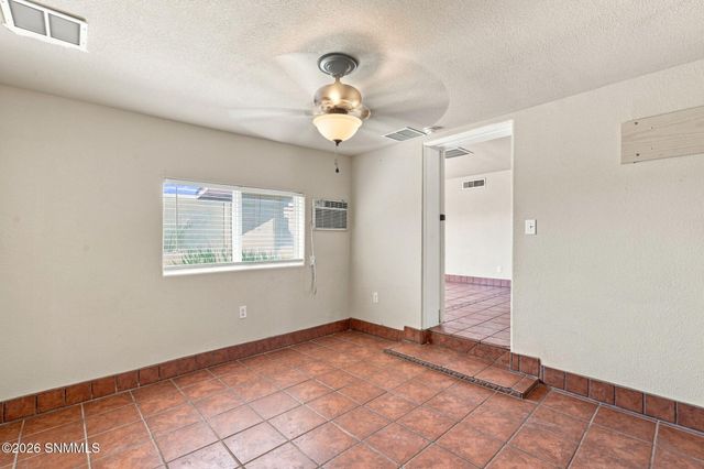 1520 Mayfield Road, Las Cruces, NM 88007