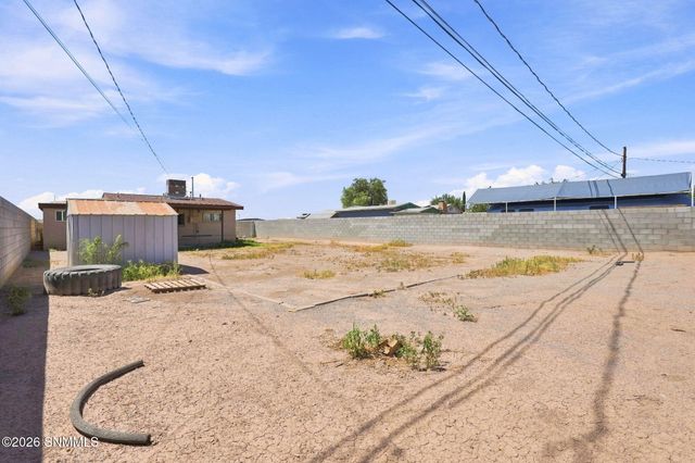1520 Mayfield Road, Las Cruces, NM 88007