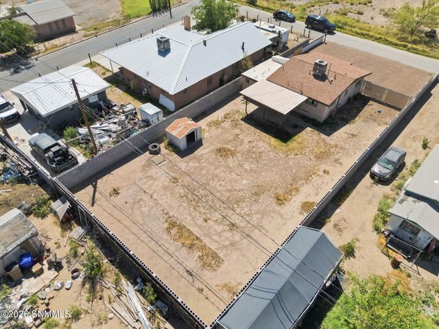 1520 Mayfield Road, Las Cruces, NM 88007