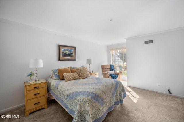 5679 Monroe Street, 1004, Sylvania, OH 43560