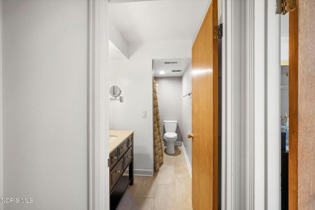 5679 Monroe Street, 1004, Sylvania, OH 43560