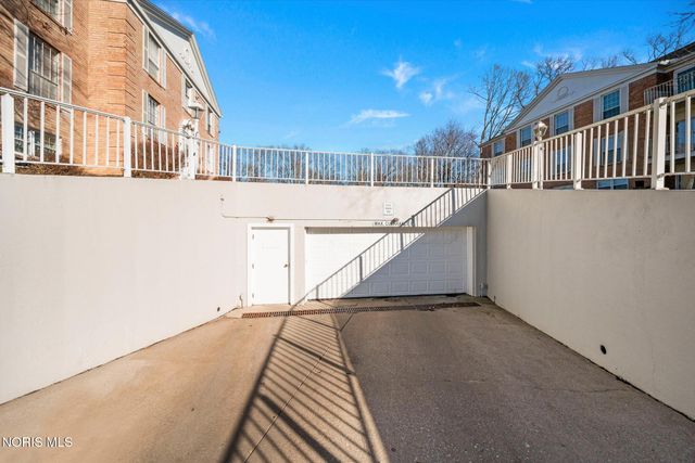 5679 Monroe Street, 1004, Sylvania, OH 43560