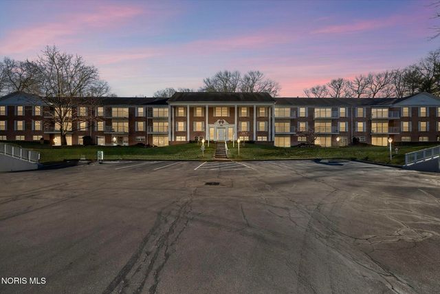 5679 Monroe Street, 1004, Sylvania, OH 43560