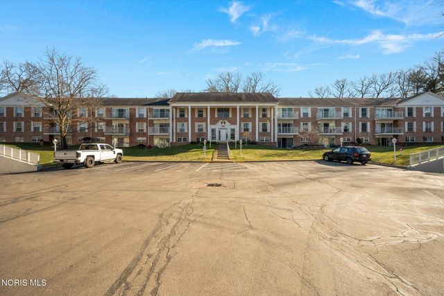 5679 Monroe Street, 1004, Sylvania, OH 43560