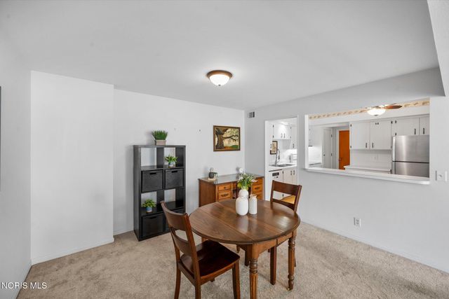 5679 Monroe Street, 1004, Sylvania, OH 43560