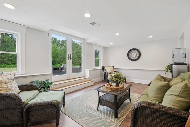 179 Lincoln St, Norwell, MA 02061