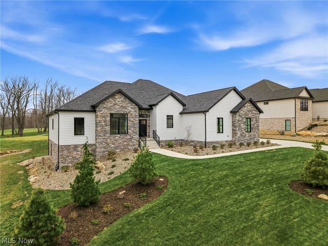 6879 Kyle Ridge Pointe, Canfield, OH 44406
