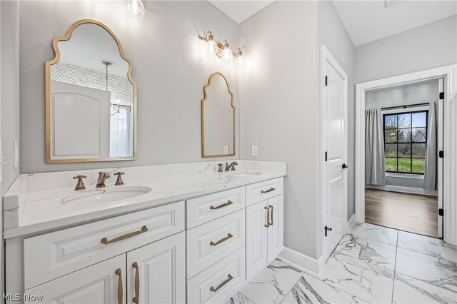 6879 Kyle Ridge Pointe, Canfield, OH 44406