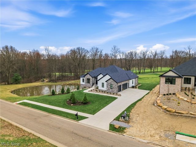 6879 Kyle Ridge Pointe, Canfield, OH 44406