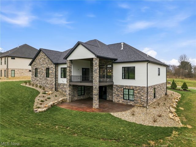 6879 Kyle Ridge Pointe, Canfield, OH 44406
