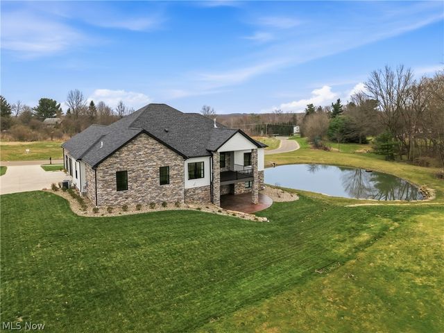 6879 Kyle Ridge Pointe, Canfield, OH 44406