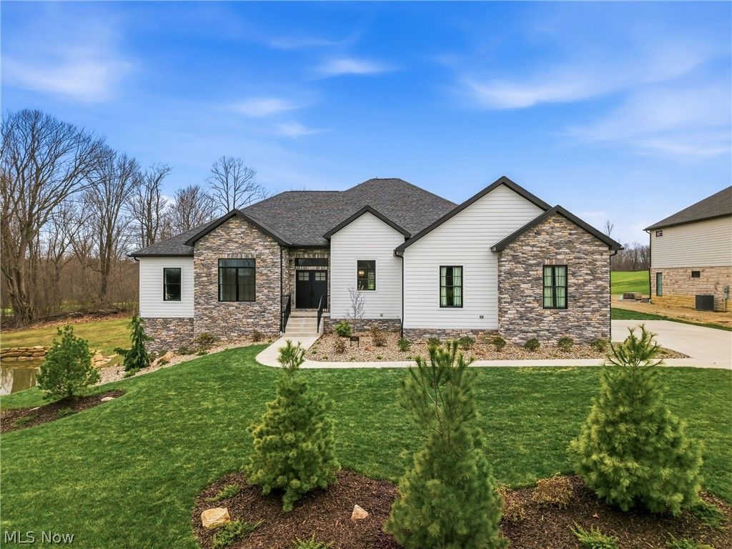 6879 Kyle Ridge Pointe, Canfield, OH 44406