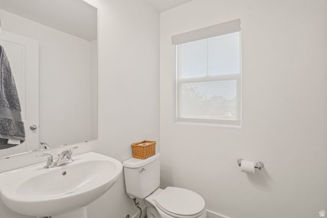 793 E 975 N, Layton, UT 84041