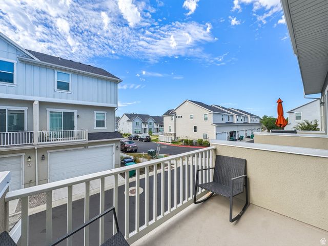 793 E 975 N, Layton, UT 84041