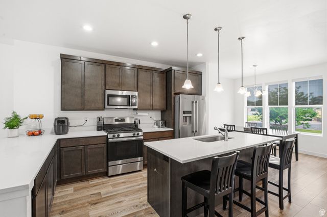 793 E 975 N, Layton, UT 84041
