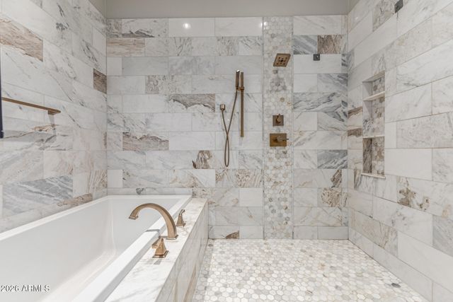 7042 N COTTON Lane, Waddell, AZ 85355