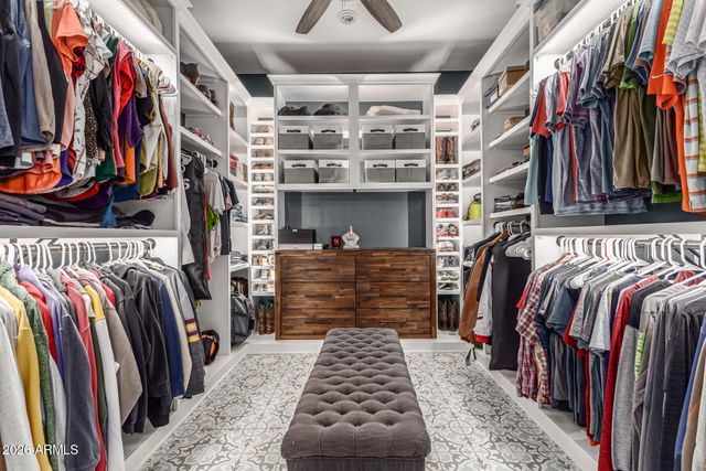 7042 N COTTON Lane, Waddell, AZ 85355