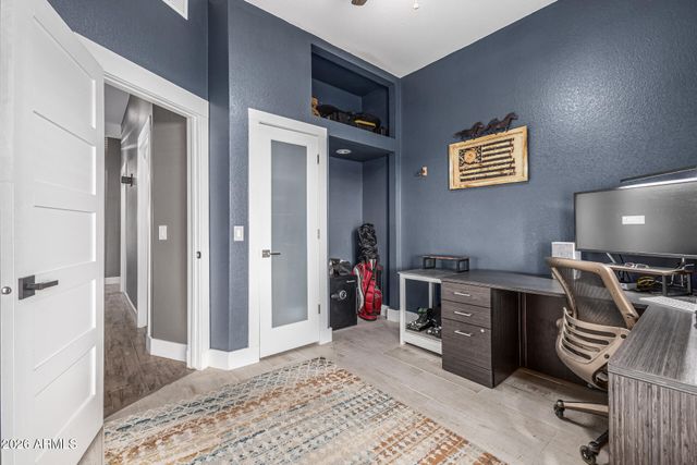 7042 N COTTON Lane, Waddell, AZ 85355