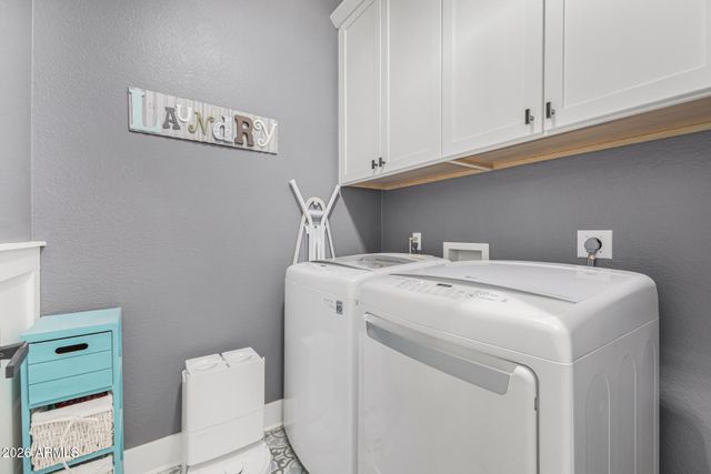 7042 N COTTON Lane, Waddell, AZ 85355