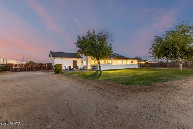 7042 N COTTON Lane, Waddell, AZ 85355