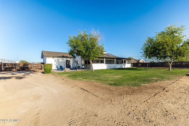 7042 N COTTON Lane, Waddell, AZ 85355