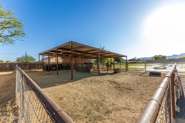 7042 N COTTON Lane, Waddell, AZ 85355