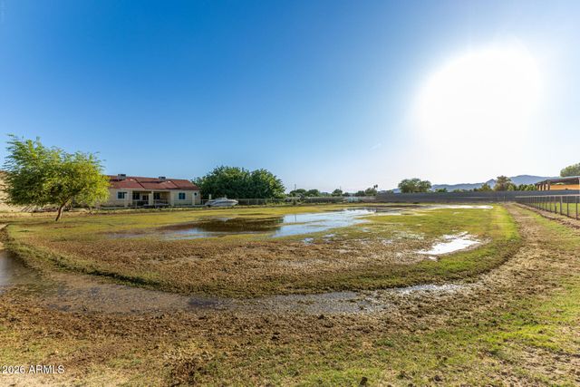 7042 N COTTON Lane, Waddell, AZ 85355