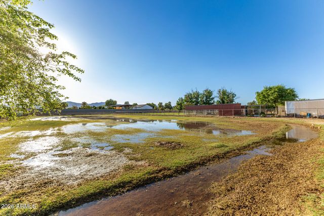 7042 N COTTON Lane, Waddell, AZ 85355