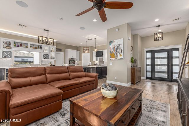 7042 N COTTON Lane, Waddell, AZ 85355