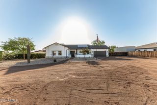 7042 N COTTON Lane, Waddell, AZ 85355