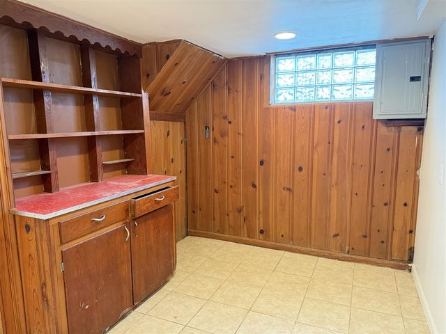 22864 Piper Avenue, Eastpointe, MI 48021