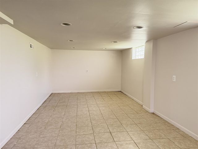 22864 Piper Avenue, Eastpointe, MI 48021