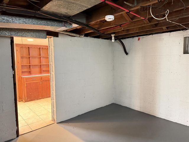 22864 Piper Avenue, Eastpointe, MI 48021